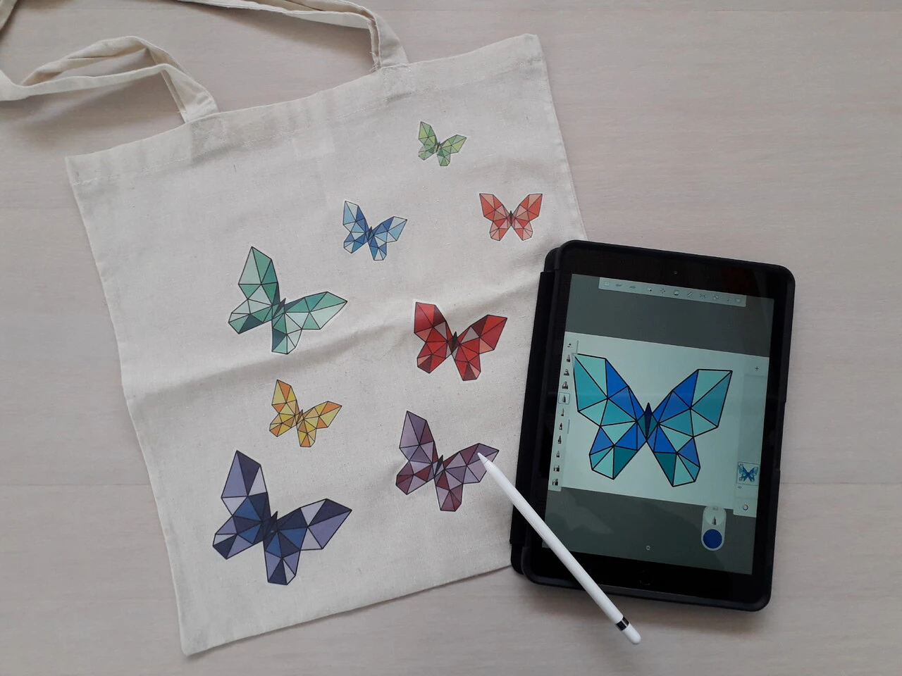 De la tablette au tote-bag