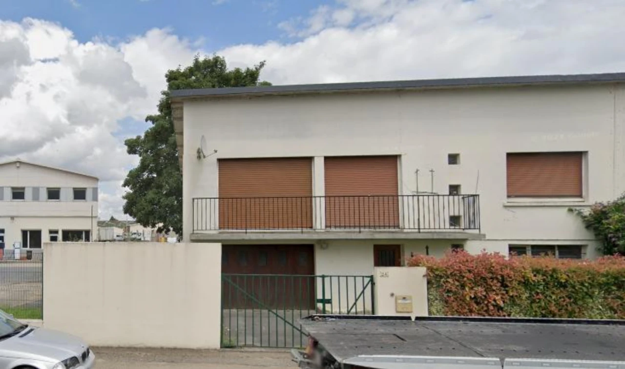 Vente par soumission cachetée - Pavillon Communal - Avenue Patton