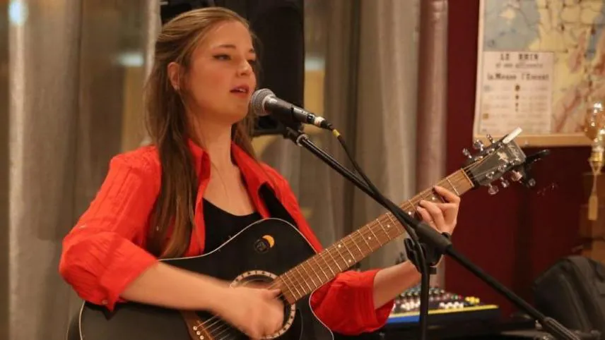 Des mots entre les notes : Lucie Joy