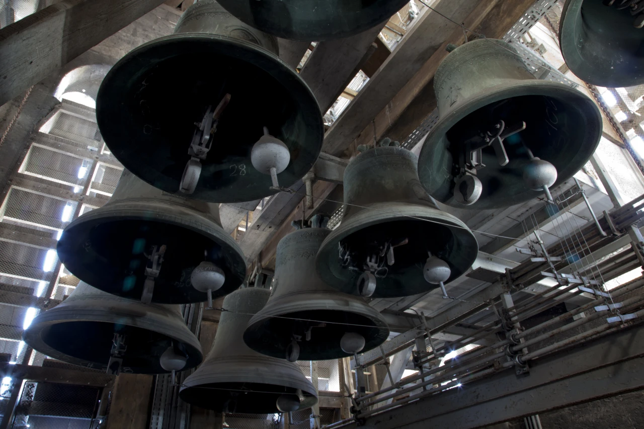Visite Guidée : Notre-Dame-en-Vaux et son carillon